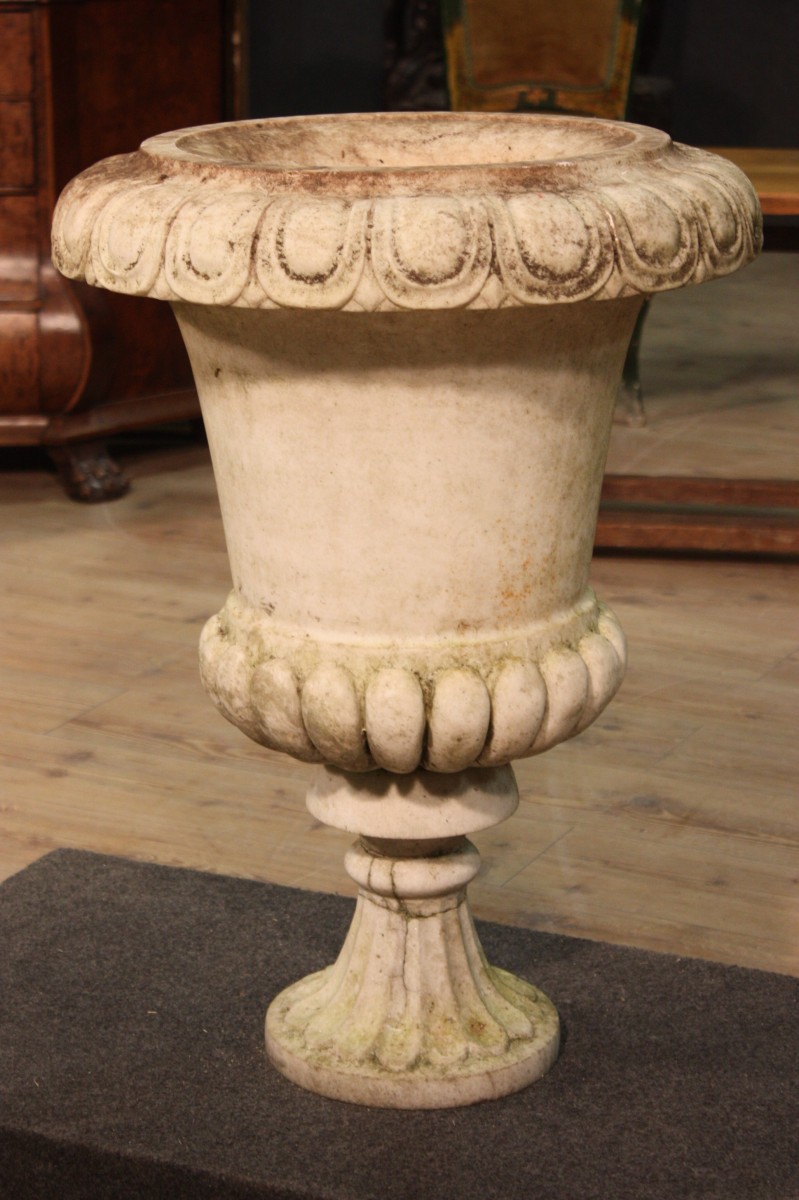 Grande vaso in marmo del XX secolo