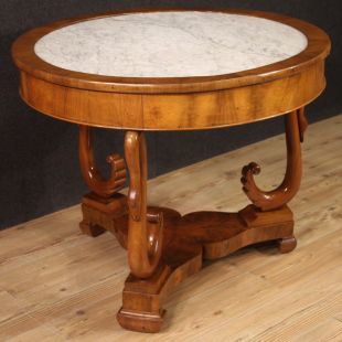 Tavolo rotondo in stile Carlo X del XIX secolo