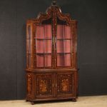 Elegant 20th century inlaid display cabinet