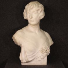 Statua busto di dama del XX secolo
