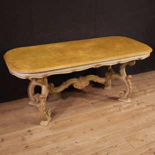 Grande tavolo in stile veneziano del XX secolo