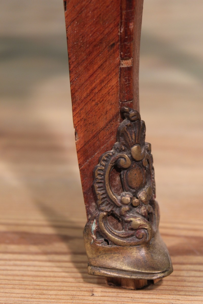 Credenza alta in legno di bois de rose Napoli con piedini in bronzo