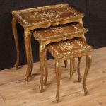 Trittico tavolini fiorentini in legno dorato