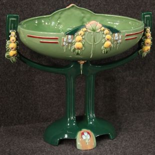 Coppa Art Nouveau in maiolica smaltata di Eichwald