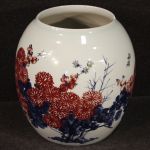 Chinesisch bemalte Keramik Vase