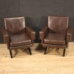 Paire de fauteuils de design italien en skai