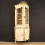 Lacquered, gilded and painted Venetian corner cabinet from 20th century