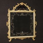 Italian lacquered mirror with floral decorations from 20th century